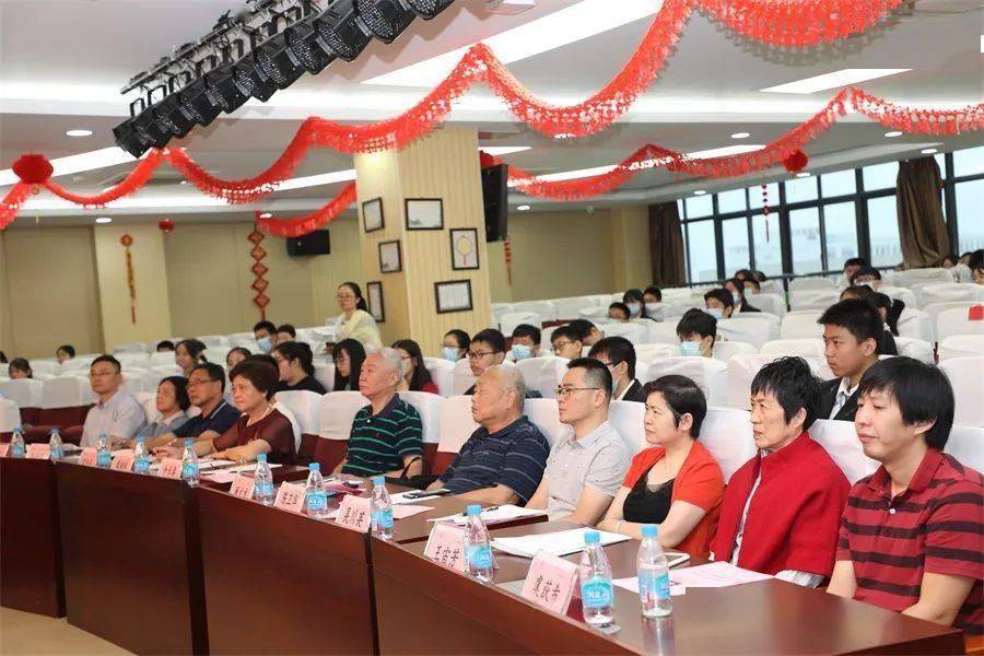 异地恋怎么才能让女朋友幸福呢？
